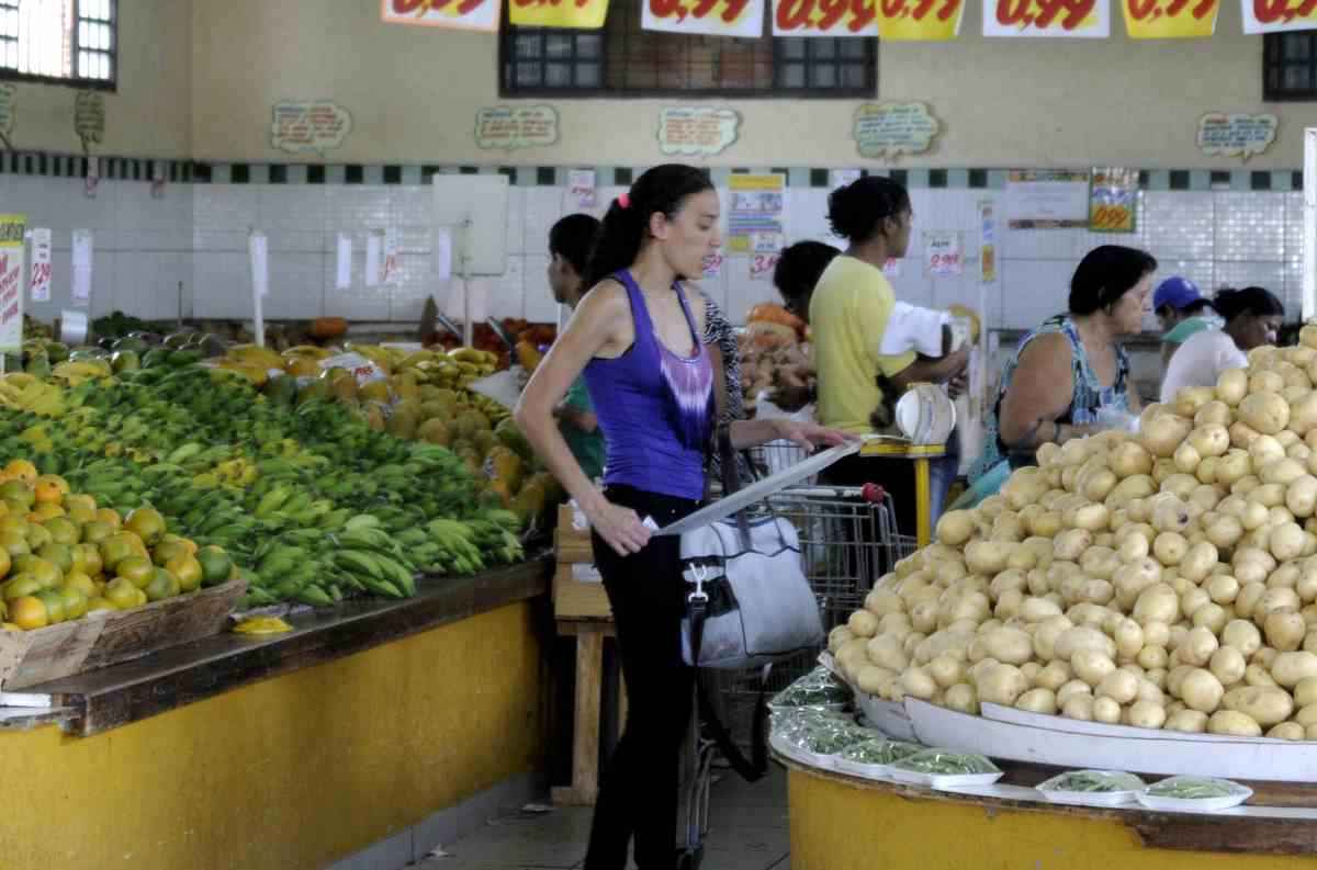  Inflação das famílias mais pobres atinge 1,74% em março, segundo Ipea -  Beto Magalhães/EM/D.A Press