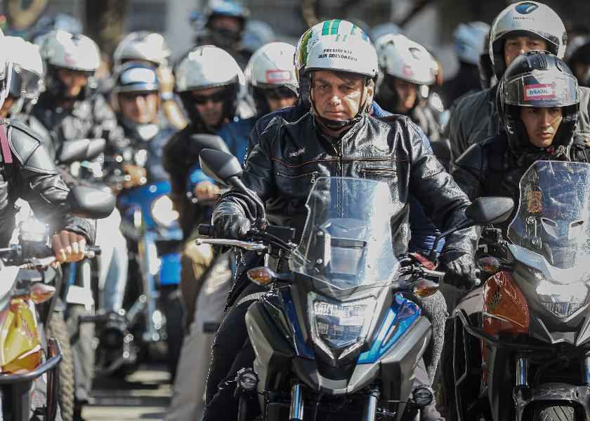 Motociata de Bolsonaro tem participação de 3.700 motos - Twitter/Reprodução