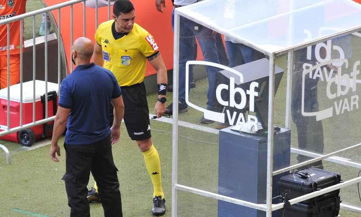 Com VAR ou sem VAR, o que vocês preferem? - Juarez Rodrigues/EM/D.A Press - 28/11/2021