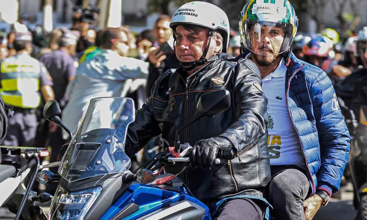 Os parlamentares da direita escolheram um lado na janela partidária - TWITTER/REPRODUÇÃO