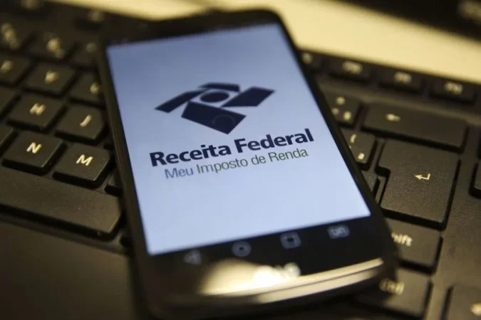 Defasagem do Imposto de Renda atinge pico de 24% no governo Bolsonaro - Marcello Casal JrAgência Brasil