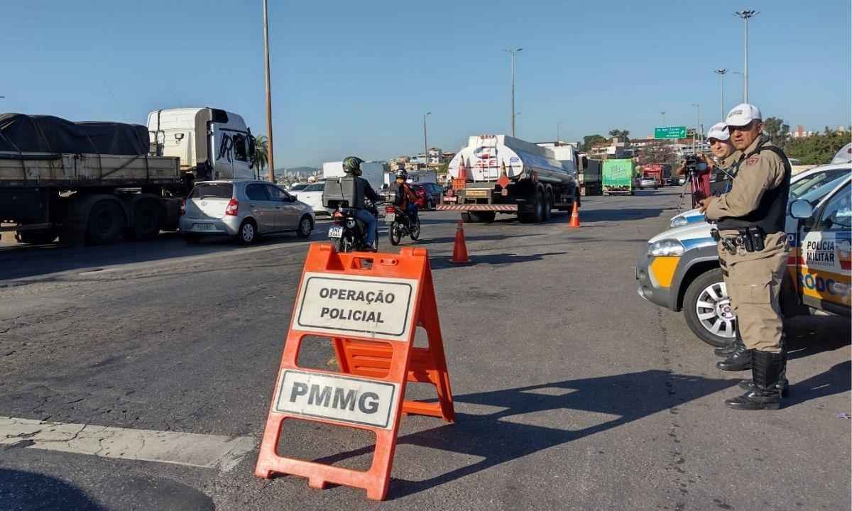 Feriadão: Fiscalização é reforçada nas rodovias de MG a partir desta quarta - Edésio Ferreira/D.A Press/E.M