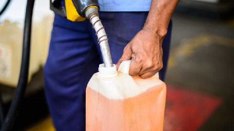 Brasil tem 3ª gasolina mais cara do mundo, calcula consultoria - Marcello Casal jr/Agência Brasil