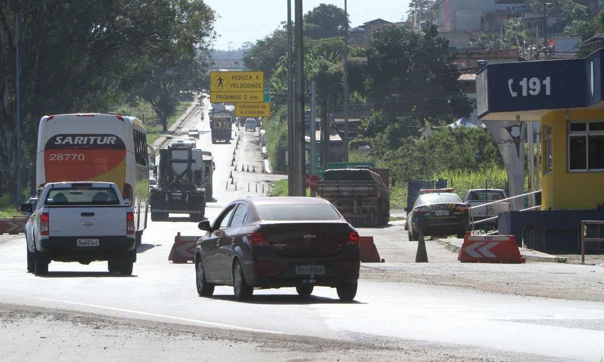 Acidentes nas rodovias de MG deixam 14 mortos no feriado prolongado  - Edesio Ferreira/EM/D.A Press