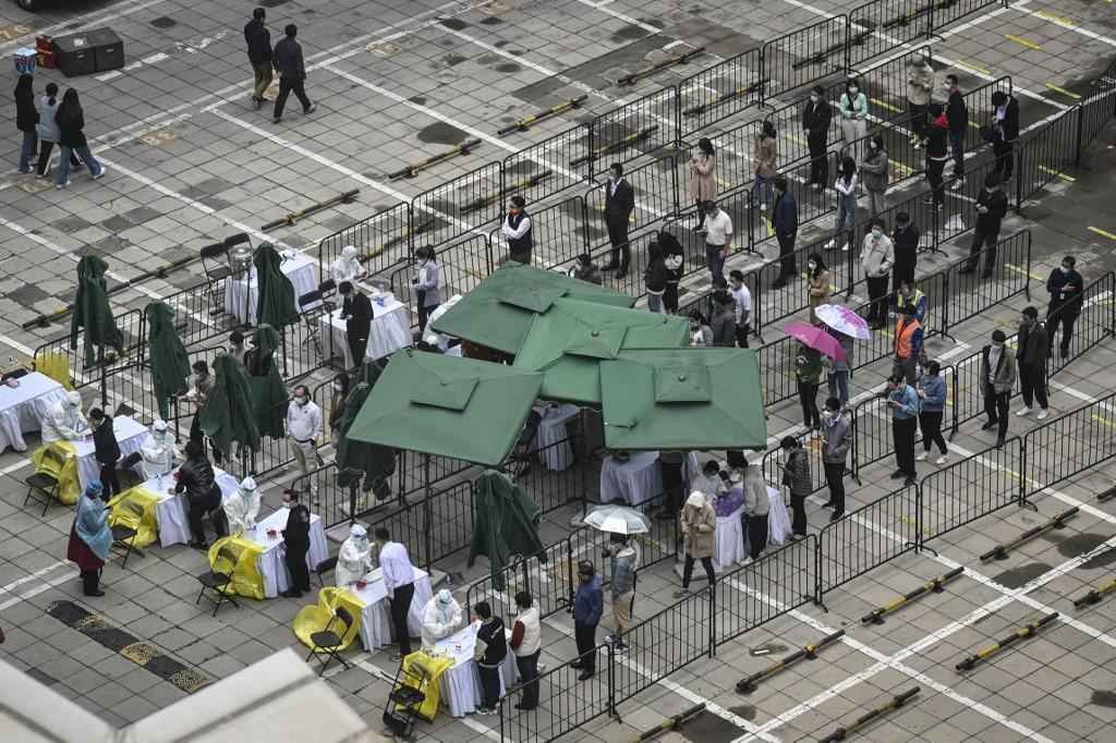 China detecta primeiro caso humano de gripe aviária H3N8 - Jade GAO / AFP