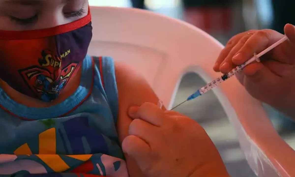 Dia D da vacinação ocorrerá neste sábado (30), em Minas Gerais - Norberto Duarte/ AFP