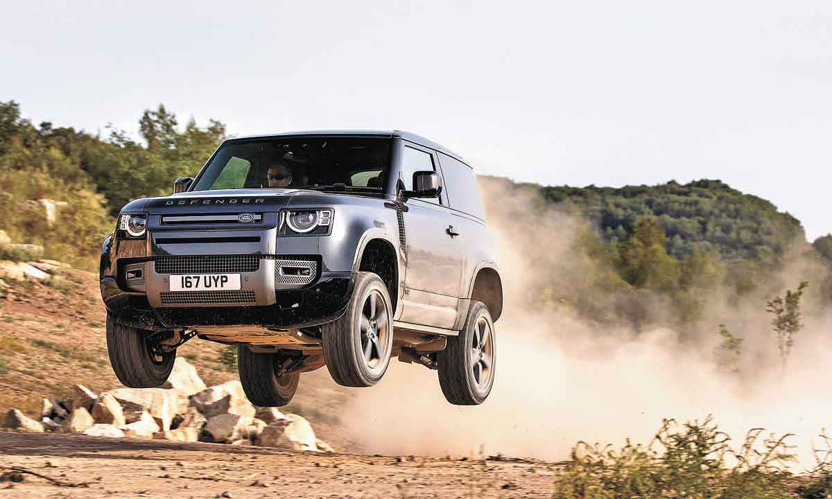 Land Rover Defender ganha motorização diesel e já chega a custar R$ 800 mil - Land Rover/Divulgação
