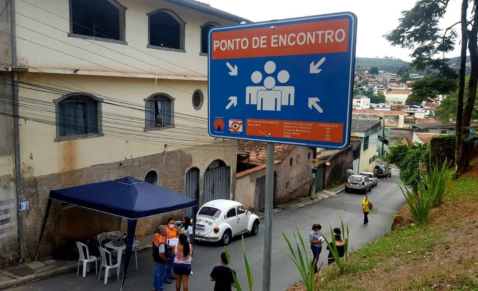 Barragens: simulado de emergência em Nova Lima mobiliza moradores - Túlio Santos/EM/DA Press