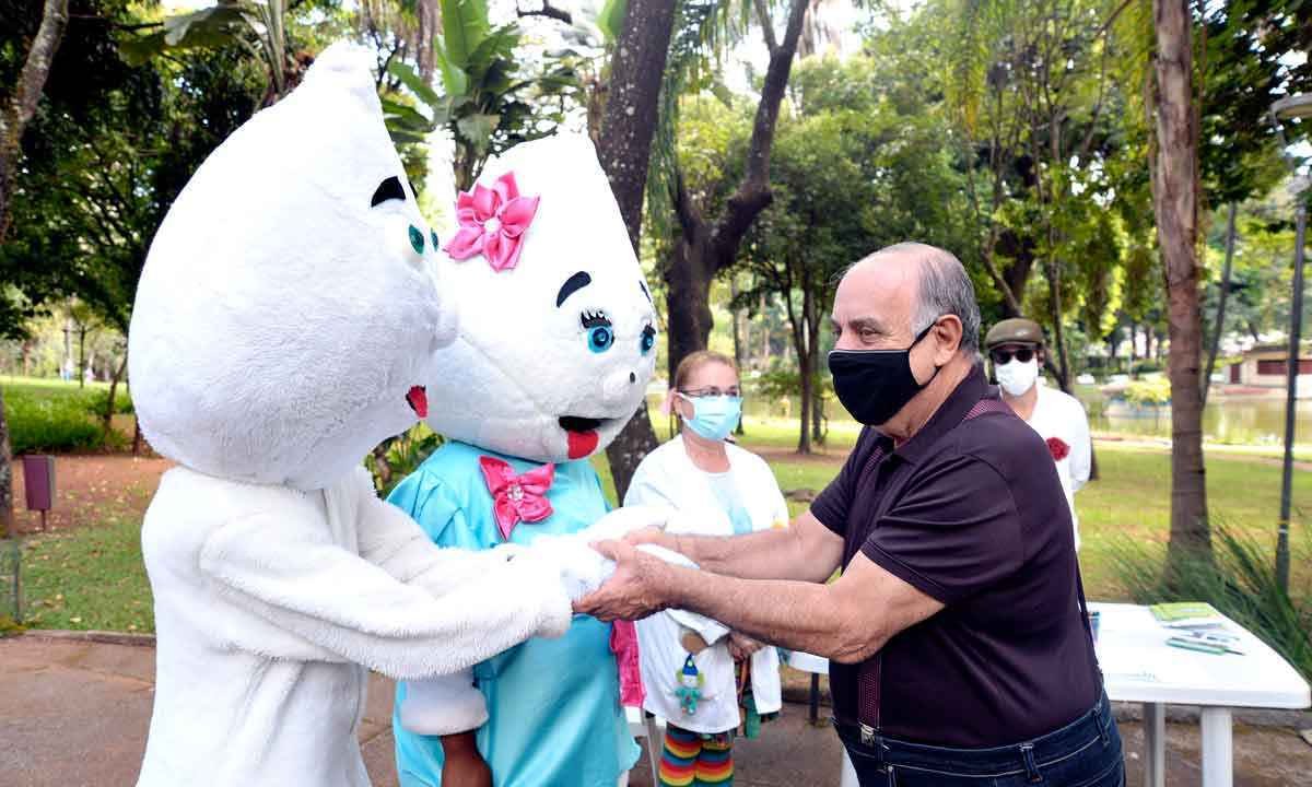 "Vamos ter que aumentar a passagem ou dar subsídio" - Túlio Santos/EM/D.A Press
