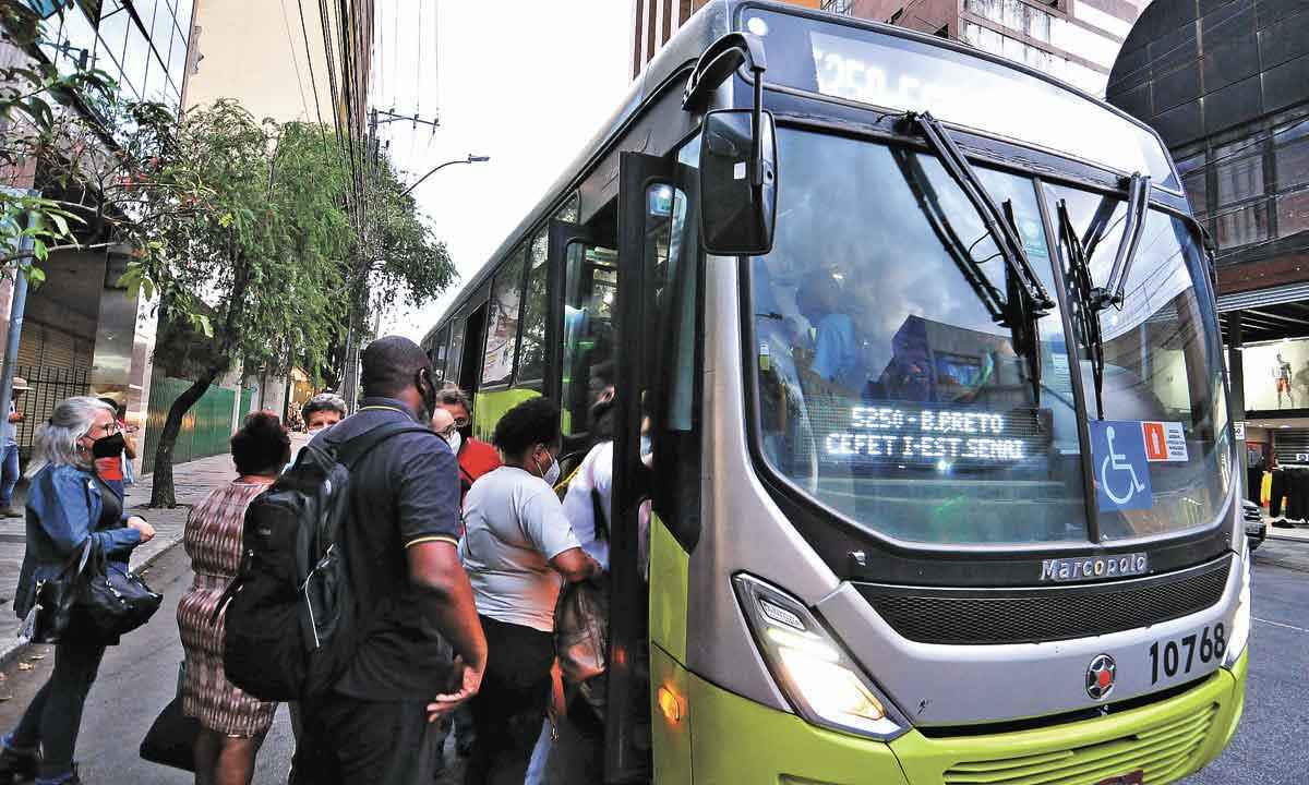 Mistério nos ônibus de BH - Ramon Lisboa/EM/D.A Press