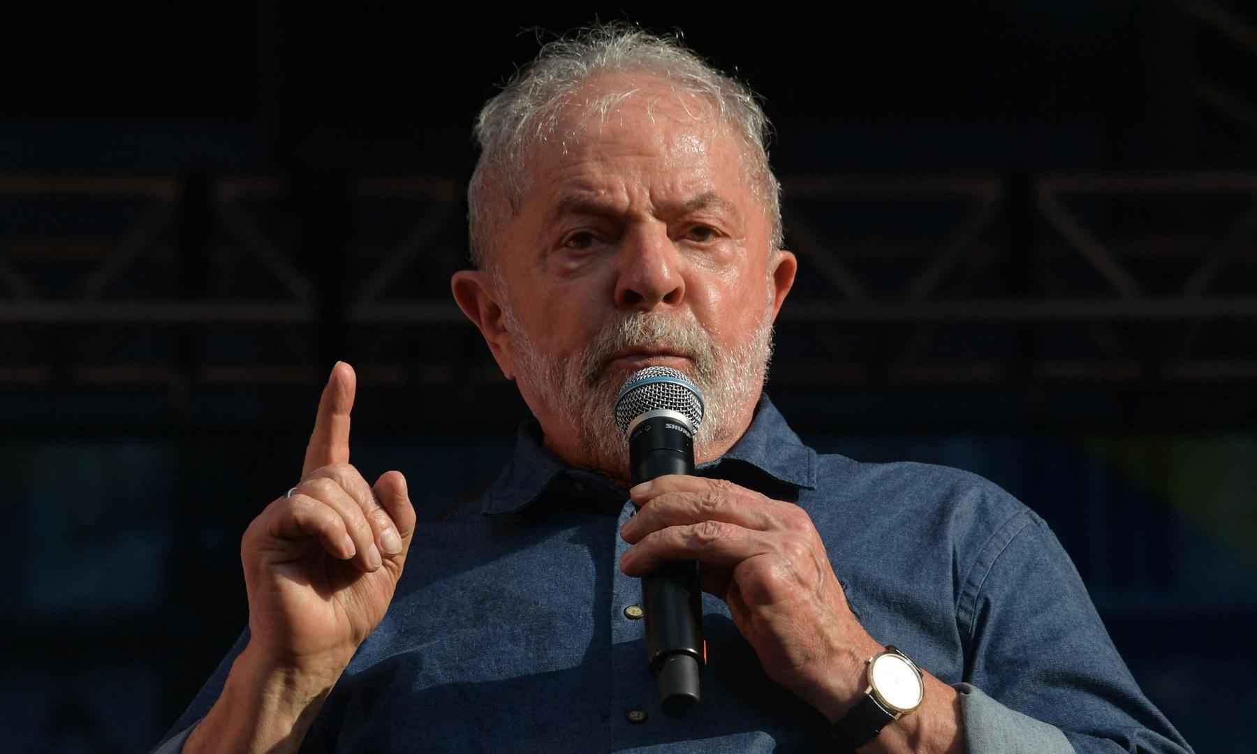 O que explica sucesso de Lula nas pesquisas se é um fiasco nas ruas - Nelson ALMEIDA / AFP
