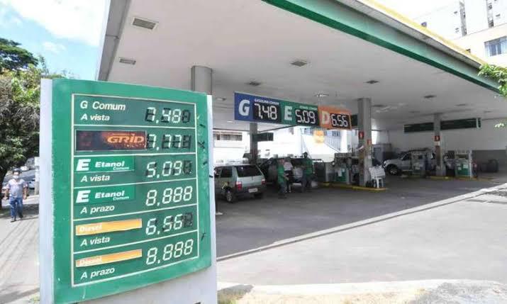 Preço da gasolina contribui para a subida do custo de vida em BH - Gladyston Rodrigues/EM/D.A Press