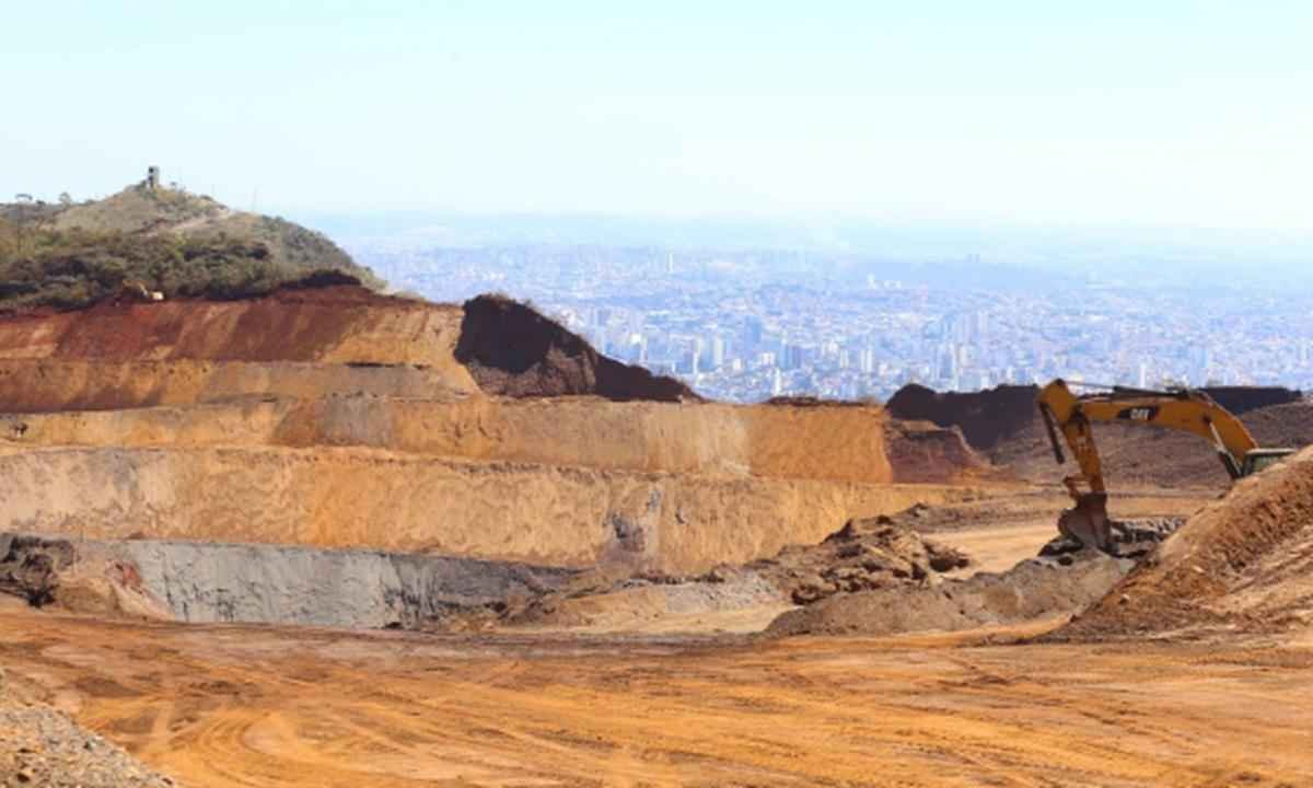 Serra do Curral: ALMG vai fazer visita técnica por processo de tombamento - Bernardo Dias / CMBH
