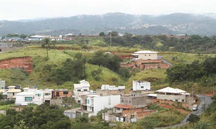 Plano de reassentamento em Santa Luzia deixa moradores apreensivos - Edésio Ferreira/EM/D.A Press