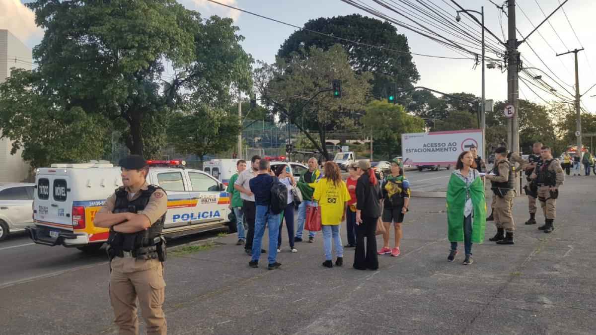 Bolsonarista afirma ter sido agredido por petistas por protesto contra Lula - Tulio Santos/EM/D.A Press