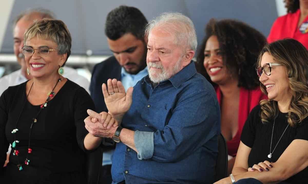 Lula: 'Temos um presidente que não chorou uma lágrima por 640 mil pessoas' - Gladyston Rodrigues/EM/D.A Press