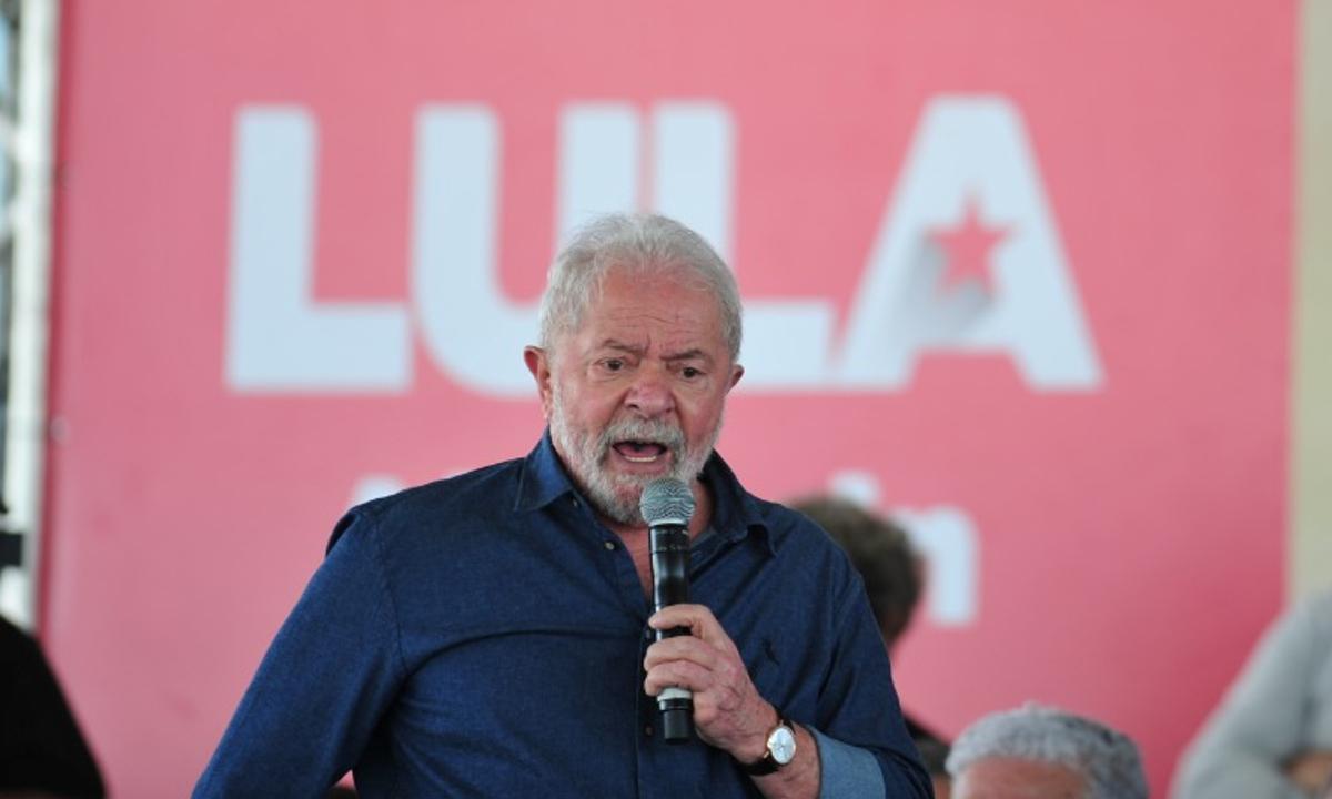 Lula: 'Se tiver casa, emprego, estudo, a gente diminui a violência' - Alexandre Guzanshe/EM/D.A Press