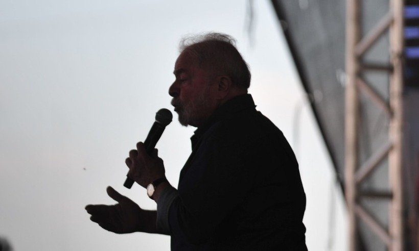 Em Juiz de Fora, Lula diz ter 'vergonha' do Brasil de Bolsonaro - Alexandre Guzanshe/EM/DA PRESS