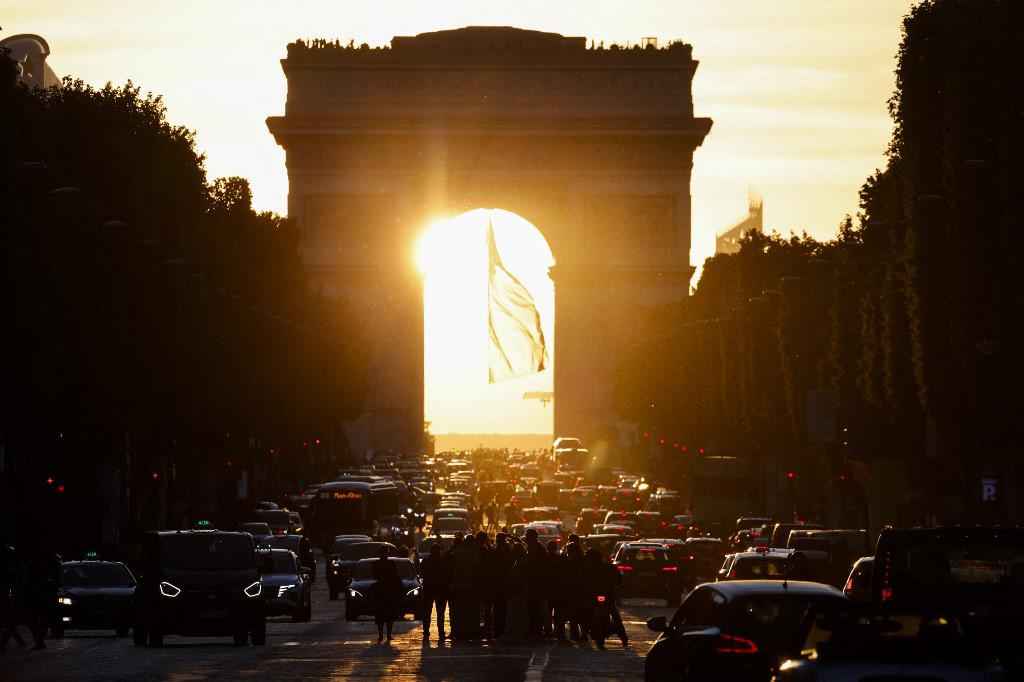 Turismo mundial respira, mas sem retomar o nível de antes da pandemia - Ludovic MARIN / AFP