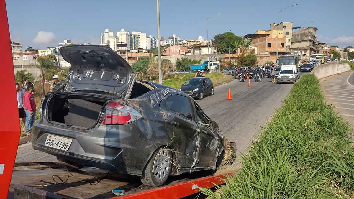 Motorista tinha preferência em acidente, mas é detido por embriaguez  - Edésio Ferreira/EM/D.A.Press