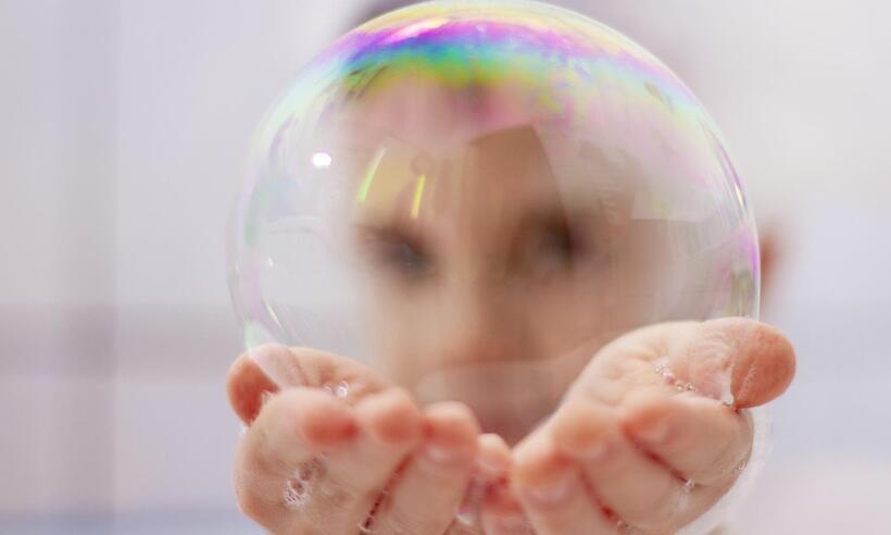 As bolhas nos emburrecem, nos segregam, nos isolam e propagam violência - Pixabay