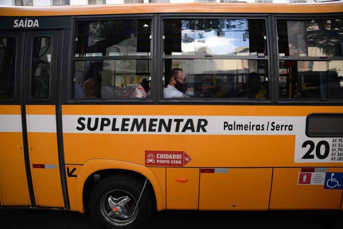 Expectativa de acordo suspende greve do transporte suplementar em BH - Túlio Santos/EM/D.A.Press