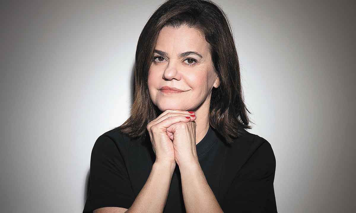 Patrícia Melo é convidada do Sempre um Papo para falar sobre "Menos que um" - Marcelo Tabach/Divulgação
