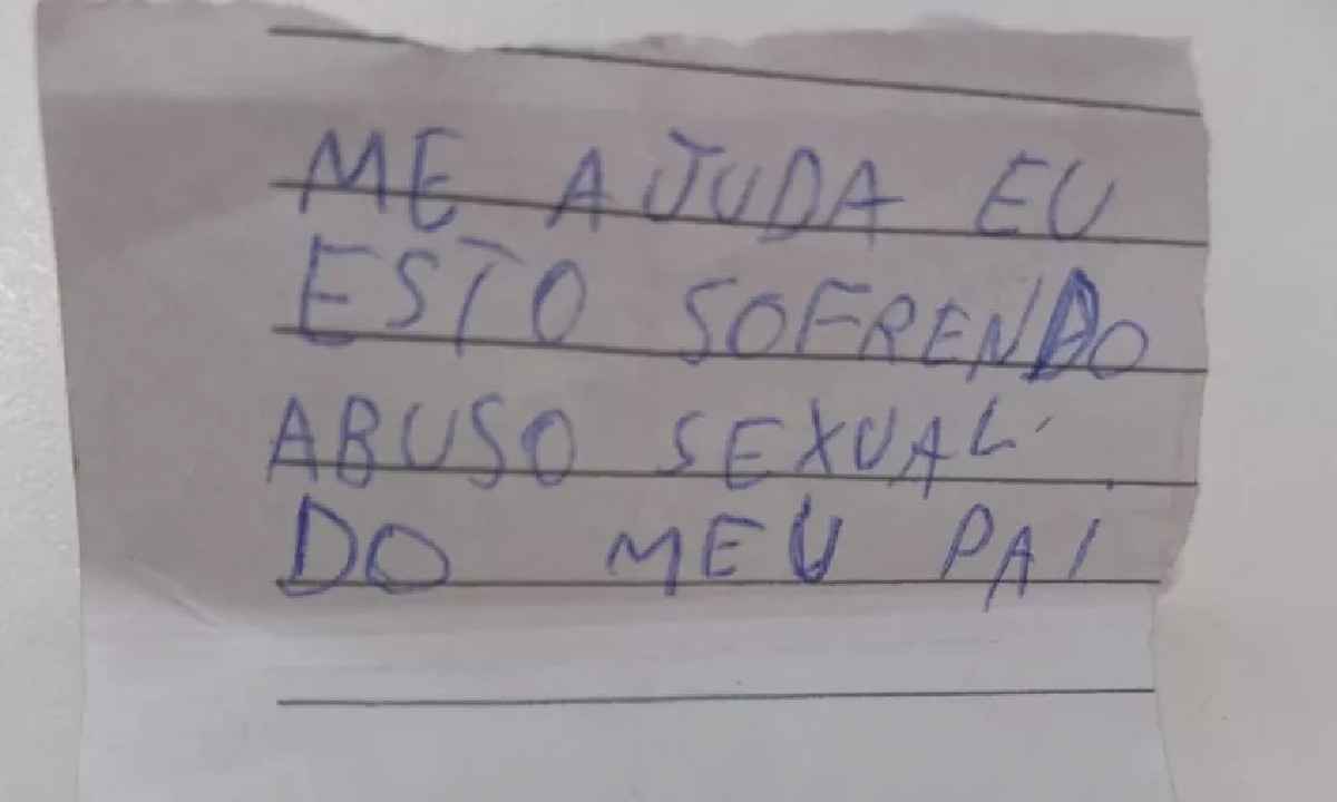 Menina de 10 anos denuncia em bilhete que sofre abuso sexual do pai - Polícia Civil/Divulgação