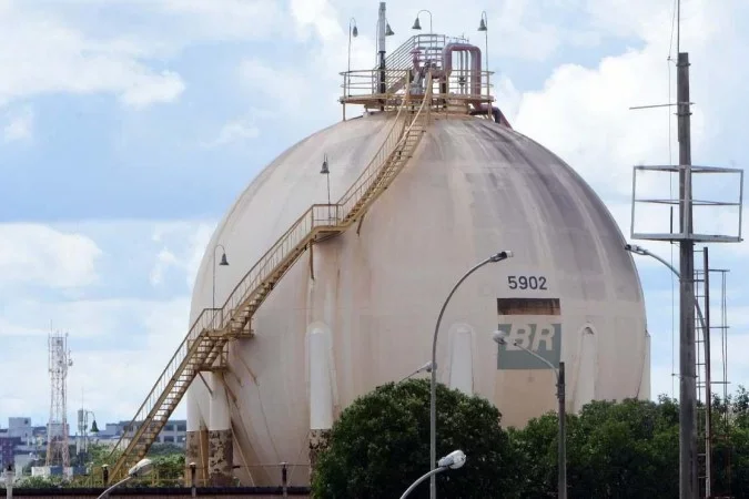 Ipespe: 49% dos brasileiros são contra a privatização da Petrobras - Ed Alves/CB/D.A. Press