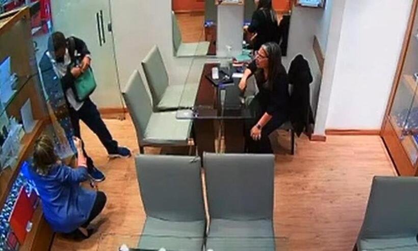 Assalto a joalheria em shopping é o 2º em menos de 15 dias na Grande BH - Reprodução