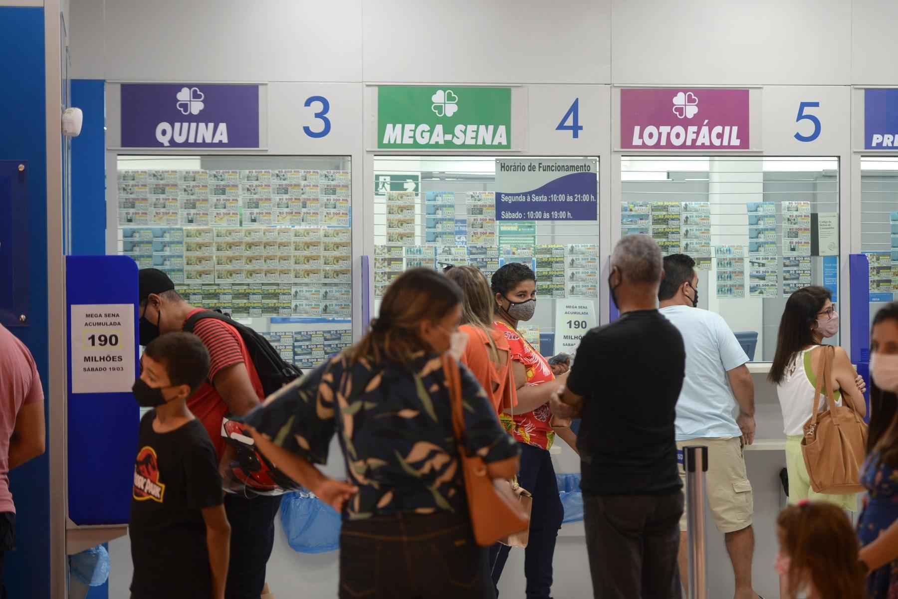 Mega-Sena: concurso 2483 vai pagar R$ 53 milhões hoje; aposte! - Tulio Santos/EM/D.A Press