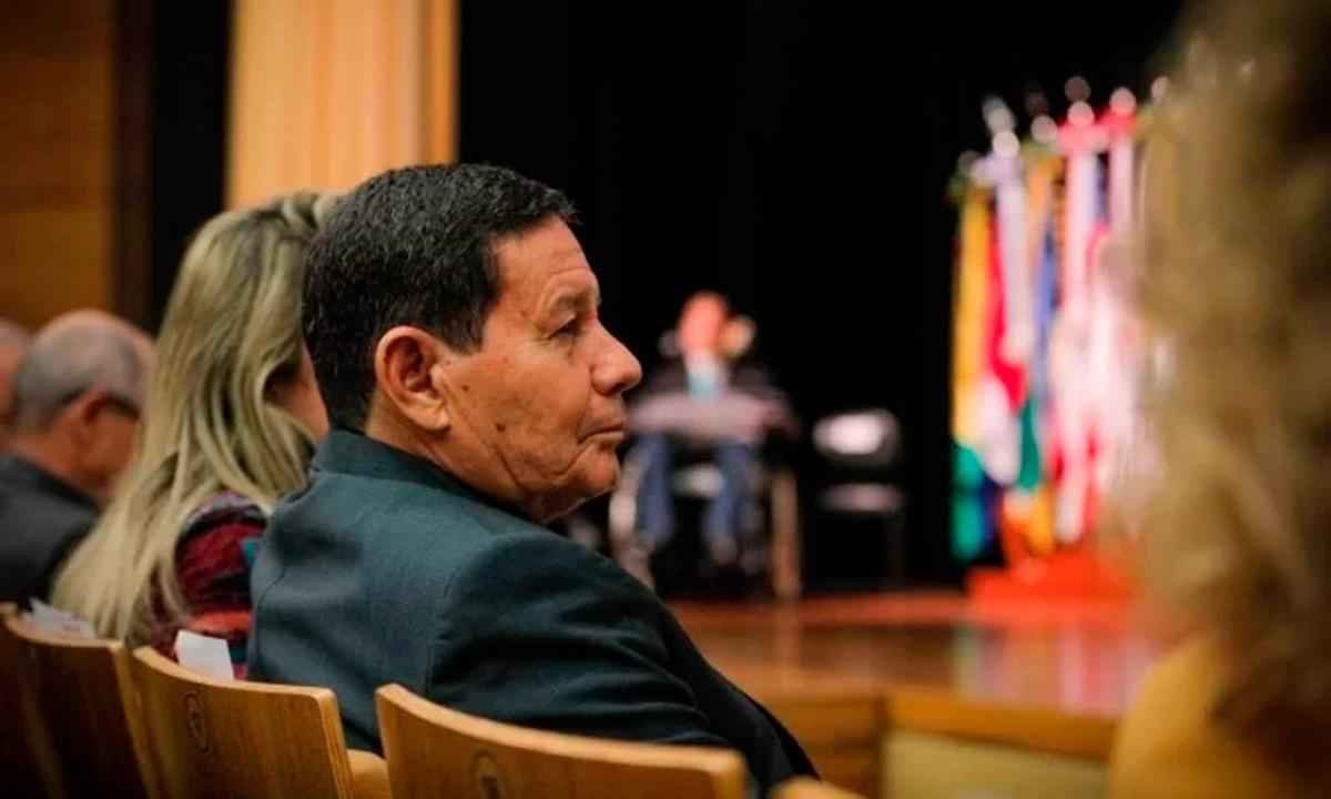 Mourão endossa notícia-crime contra Alexandre de Moraes - Romério Cunha/VPR