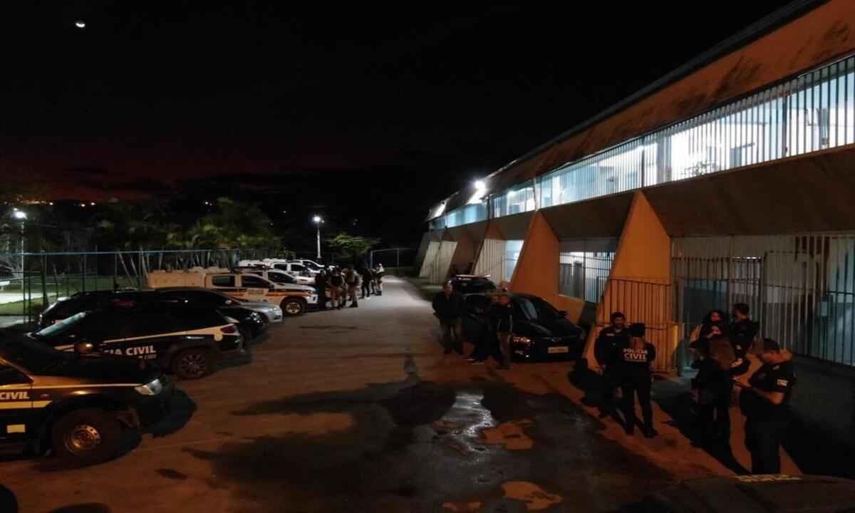 Três suspeitos de homicídio são presos por ameaçar esposa de vítima - PCMG / Divulgação