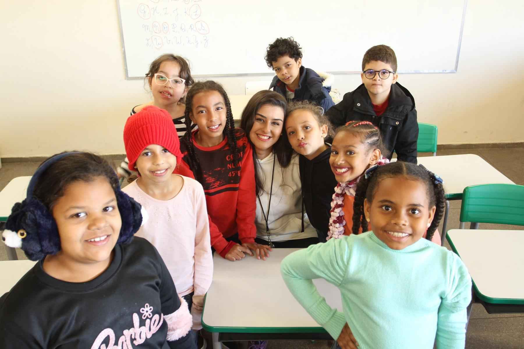 Professora que viralizou com alunos em alfabetização comemora: 'Surpresa' - Edésio Ferreira/EM/D.A Press