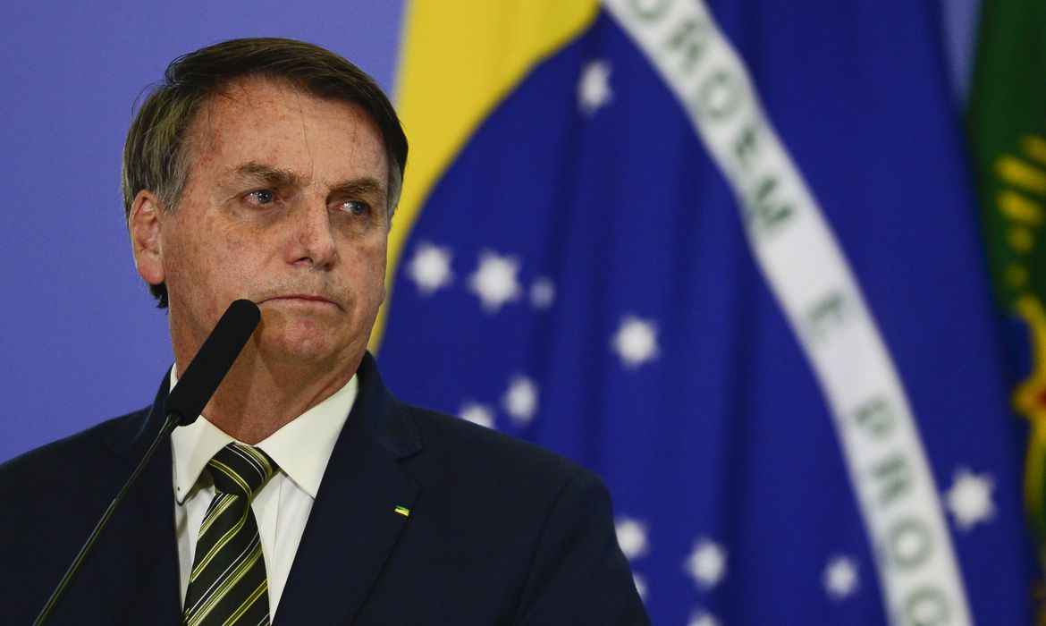 Câmara de Gás da PRF: quem vive ao lado da bandidagem é você, Bolsonaro - Agência Brasil