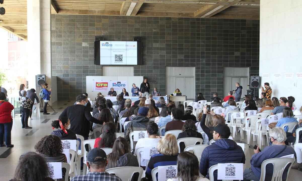 Professores da rede privada de BH fazem paralisação nesta quarta-feira - Edésio Ferreira/EM/D.A Press