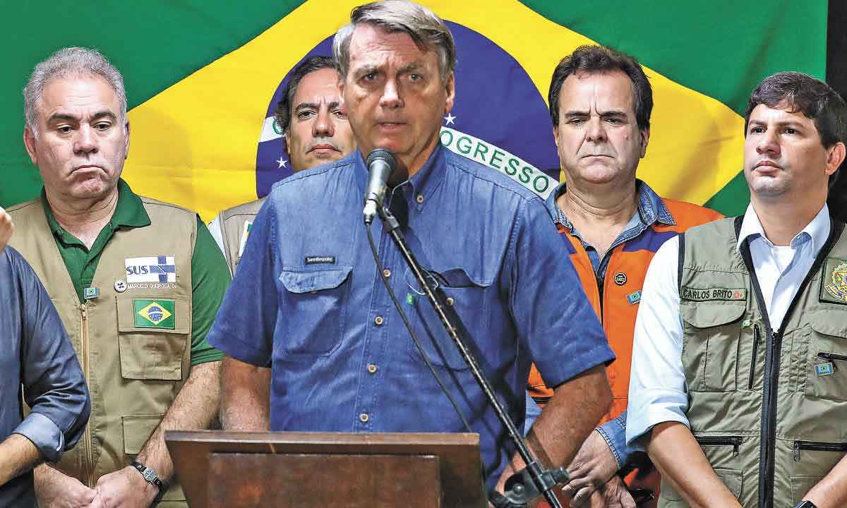 Bolsonaro sobrevoa o Grande Recife e promete ajuda do governo federal - CLAUBER CLEBER CAETANO/PR