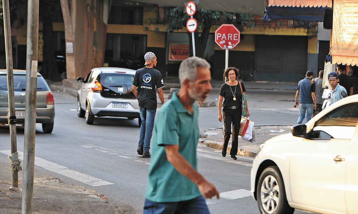 Projeto busca superar a corrida de obstáculos no Centro de BH - Túlio Santos/EM/D.A Press