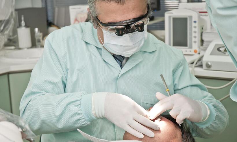 Cuide da sua boca: cinco motivos para ir ao dentista a cada seis meses - JOSEPH SHOHMELIAN /Pixabay 