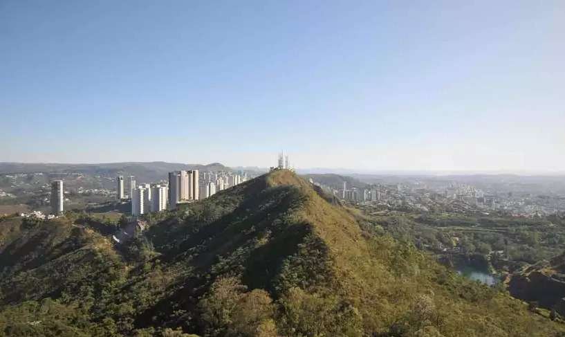Unesco pode ser alertada sobre risco de destruição da Serra do Curral -  Alexandre Guzanshe/EM/D.A Press