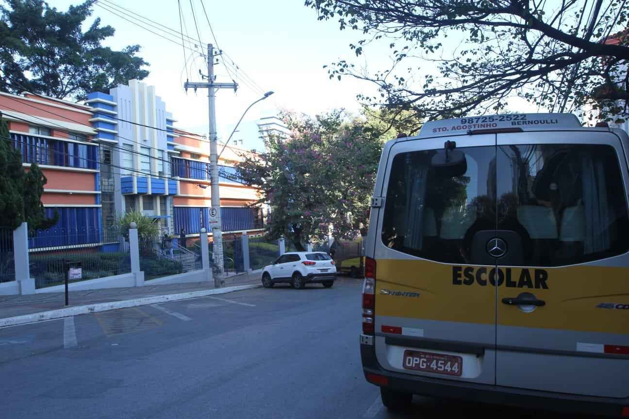 Professores programam aula pública para marcar início de greve - Jair Amaral/EM/DA Press