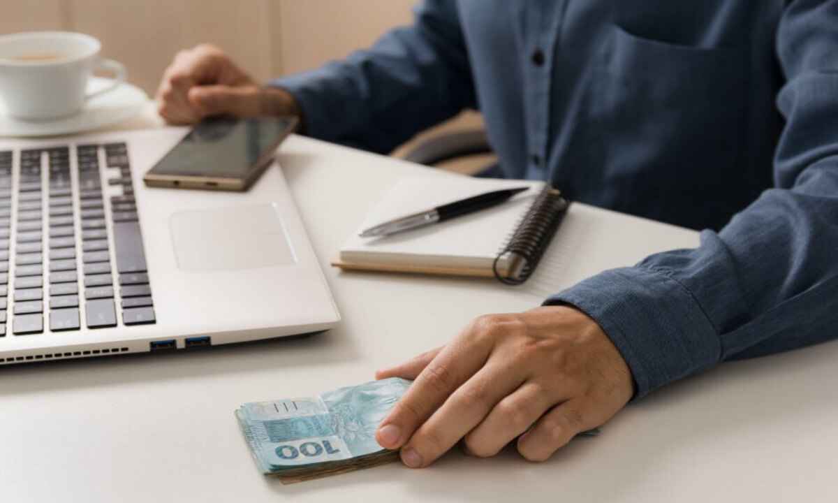 Cuidados com o empréstimo consignado para quem ganha um salário mínimo  - Pixabay/Reprodução