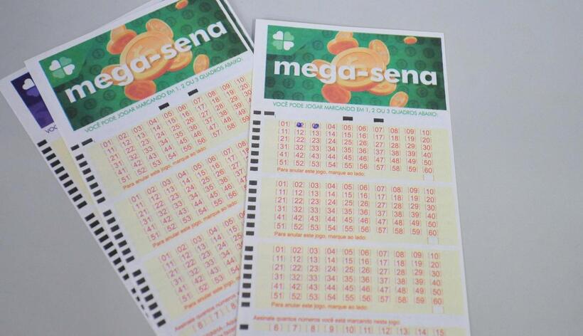 Mega-Sena acumula e prêmio vai a R$ 40 milhões - Alexandre Guzanshe/EM/D.A Press
