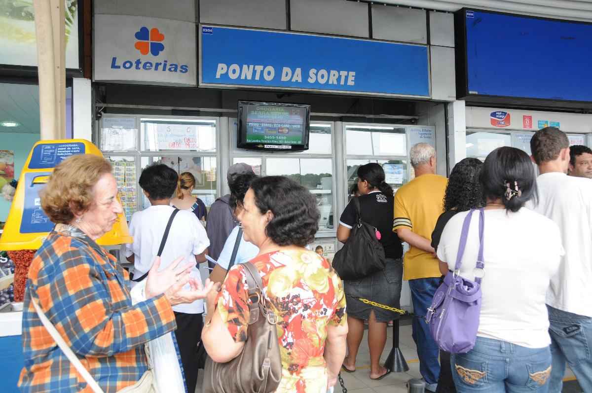 R$ 200 milhões! Matemático comenta chances para Quina de São João - Beto Novaes/EM/D.A Press