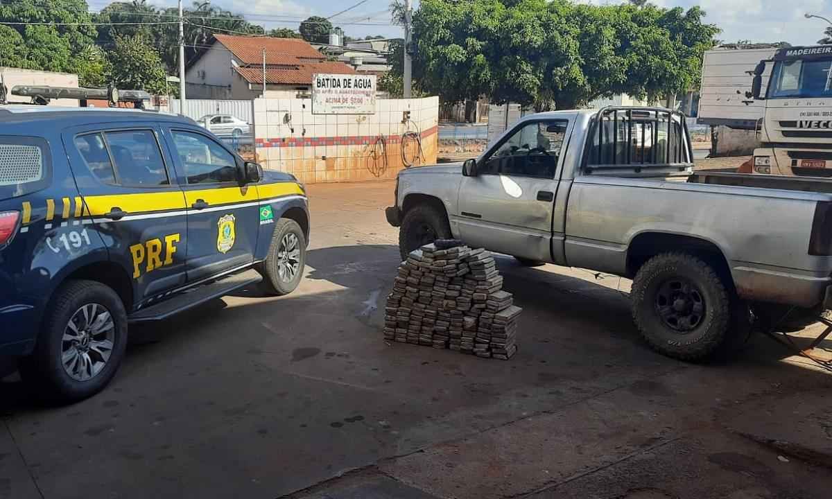 Motorista é preso por transportar 165 quilos de maconha em Minas - Divulgação/PRF