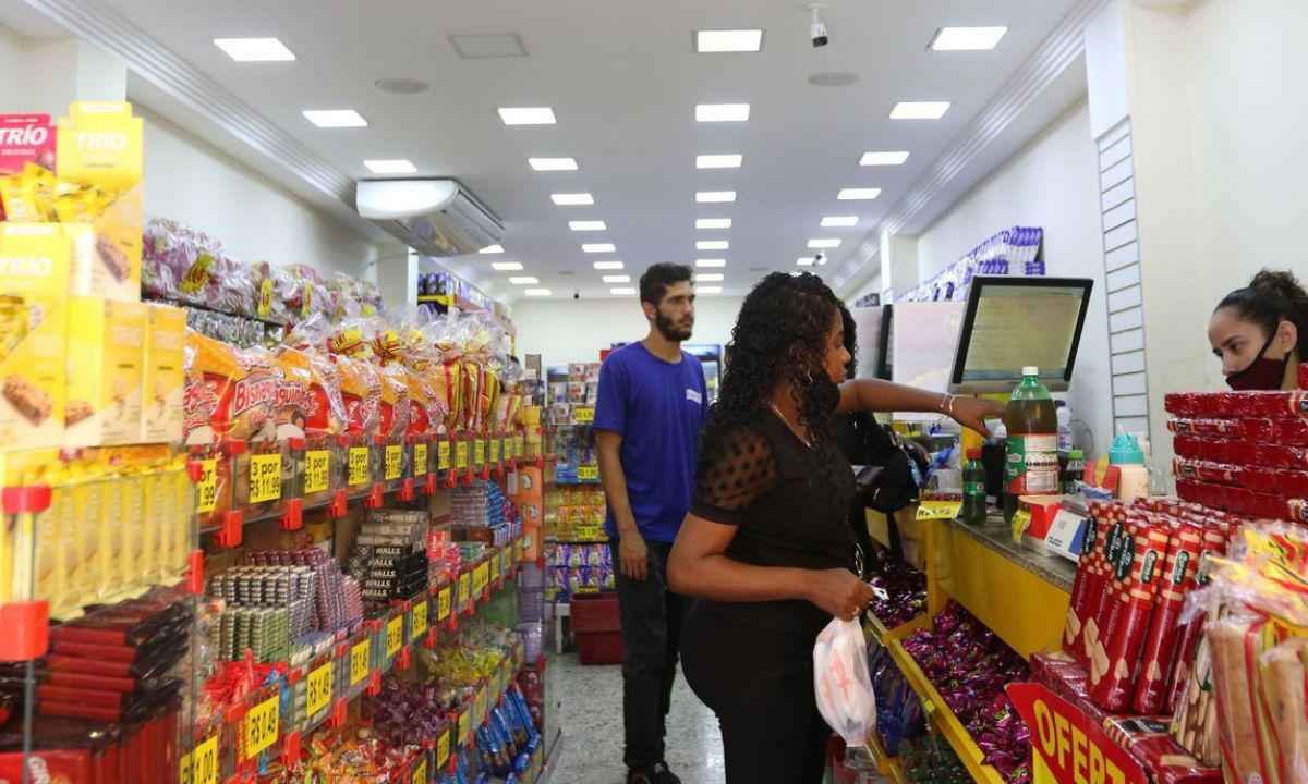 Vendas no comércio aumentam pelo quarto mês consecutivo, aponta IBGE - Agência Brasil/Reprodução 
