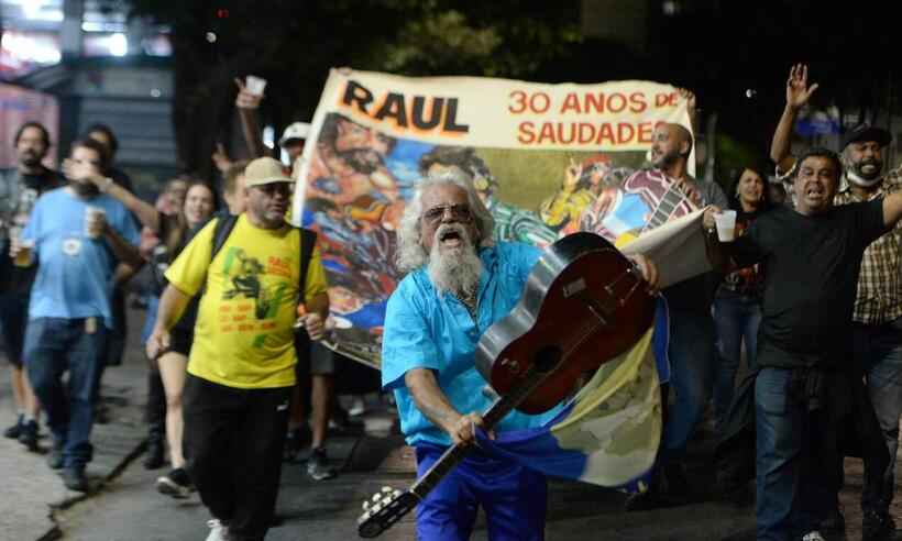 Passeata Raulseixista em BH celebra o pai do rock brasileiro - Túlio Santos/EM/D.A Press