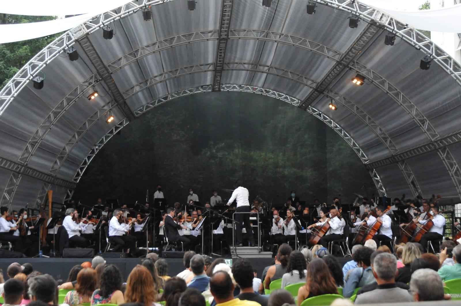 Orquestra Sinfônica faz show para os namorados no Parque Municipal, em BH - Gladyston Rodrigues/EM/D.A Press