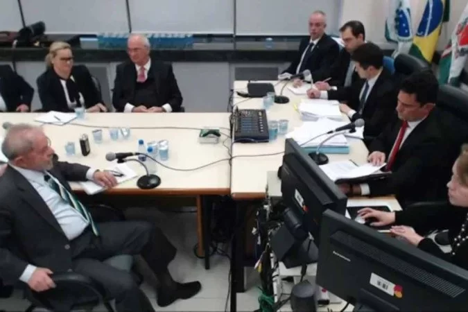 Lava-Jato não deve influenciar voto do eleitor nas eleições - Reprodução/Youtube