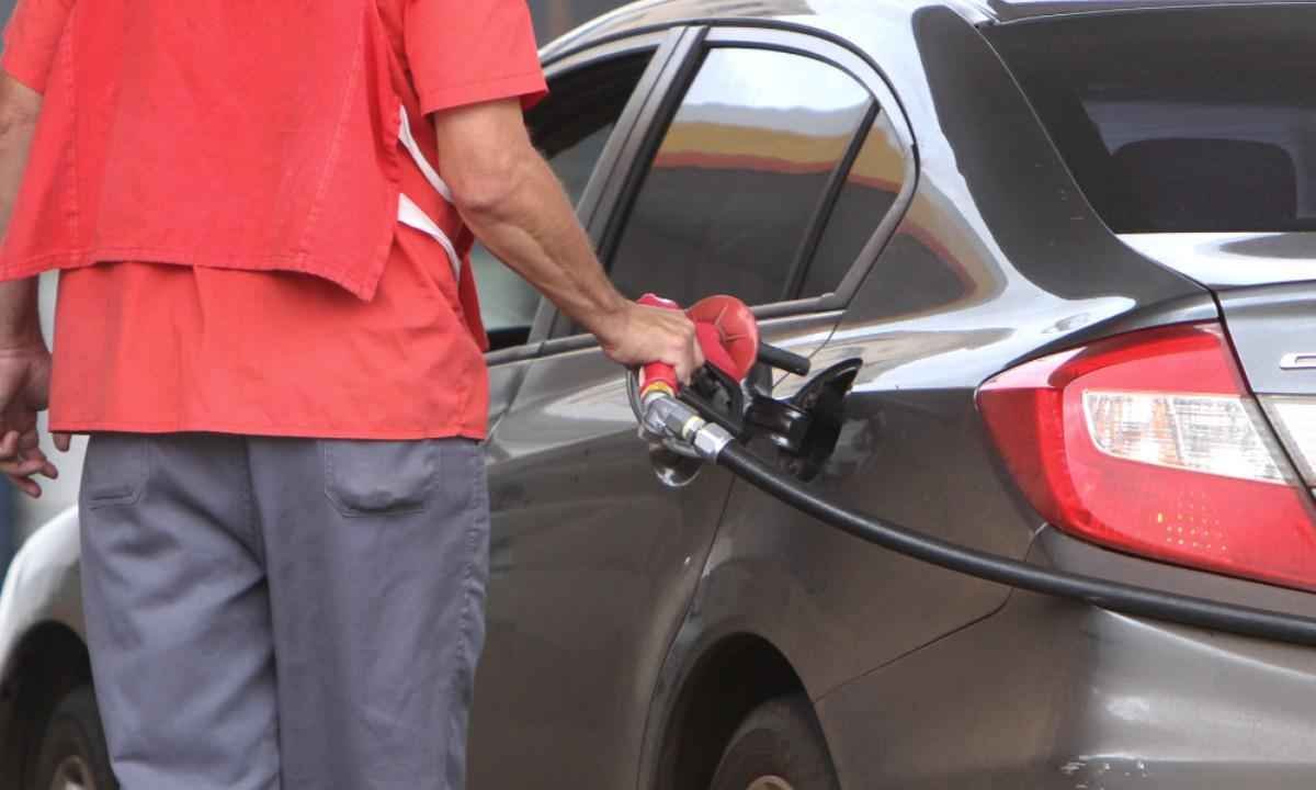Gasolina em BH já chega a custar até R$ 7,79, aponta pesquisa - Edesio Ferreira/EM/D.A Press